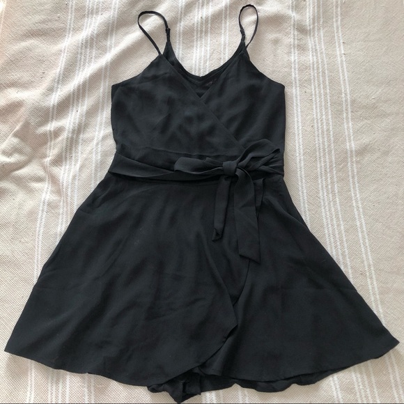 Express Wrap Front Skort Romper with Bow - Picture 5 of 17